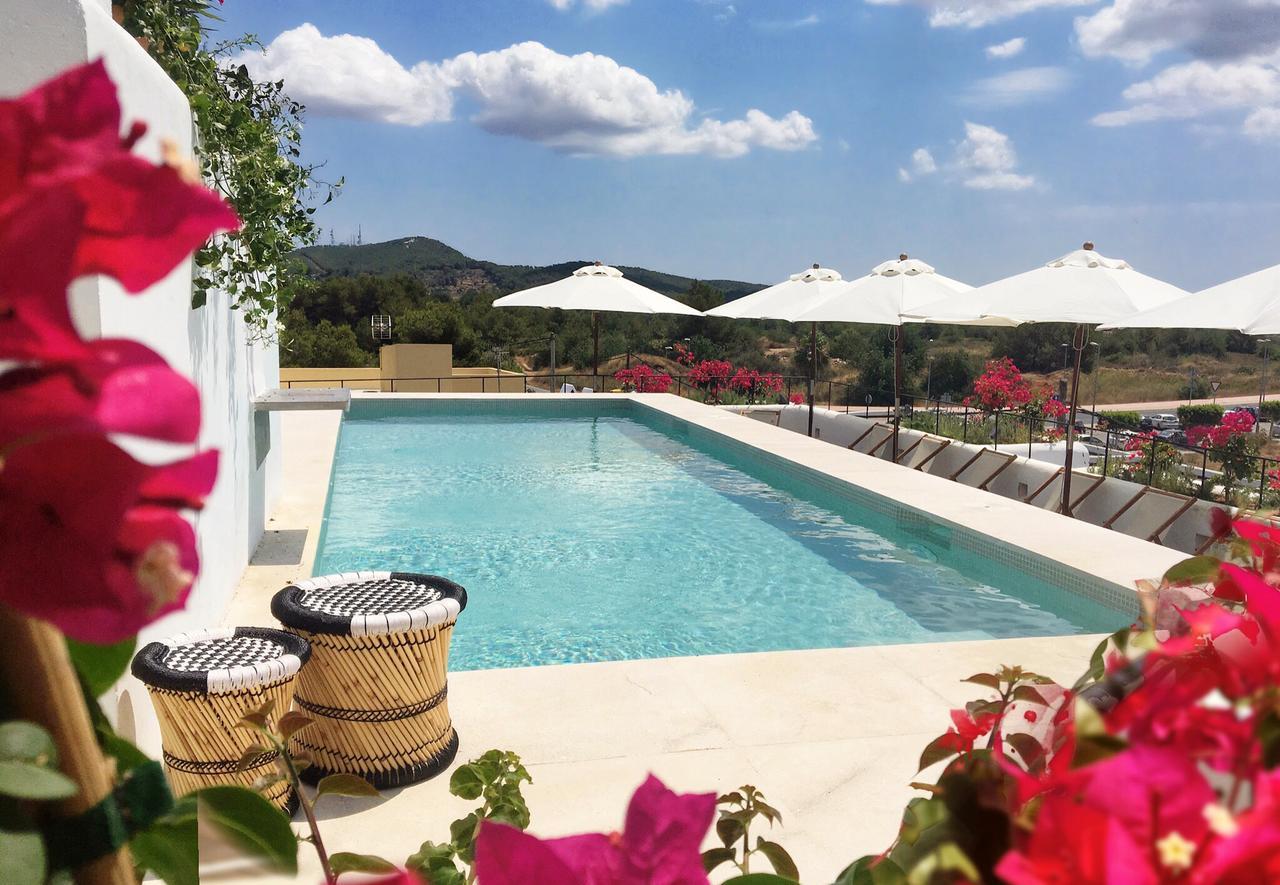 Santa Gertrudis  Gatzara Suites Santa Gertrudis מראה חיצוני תמונה