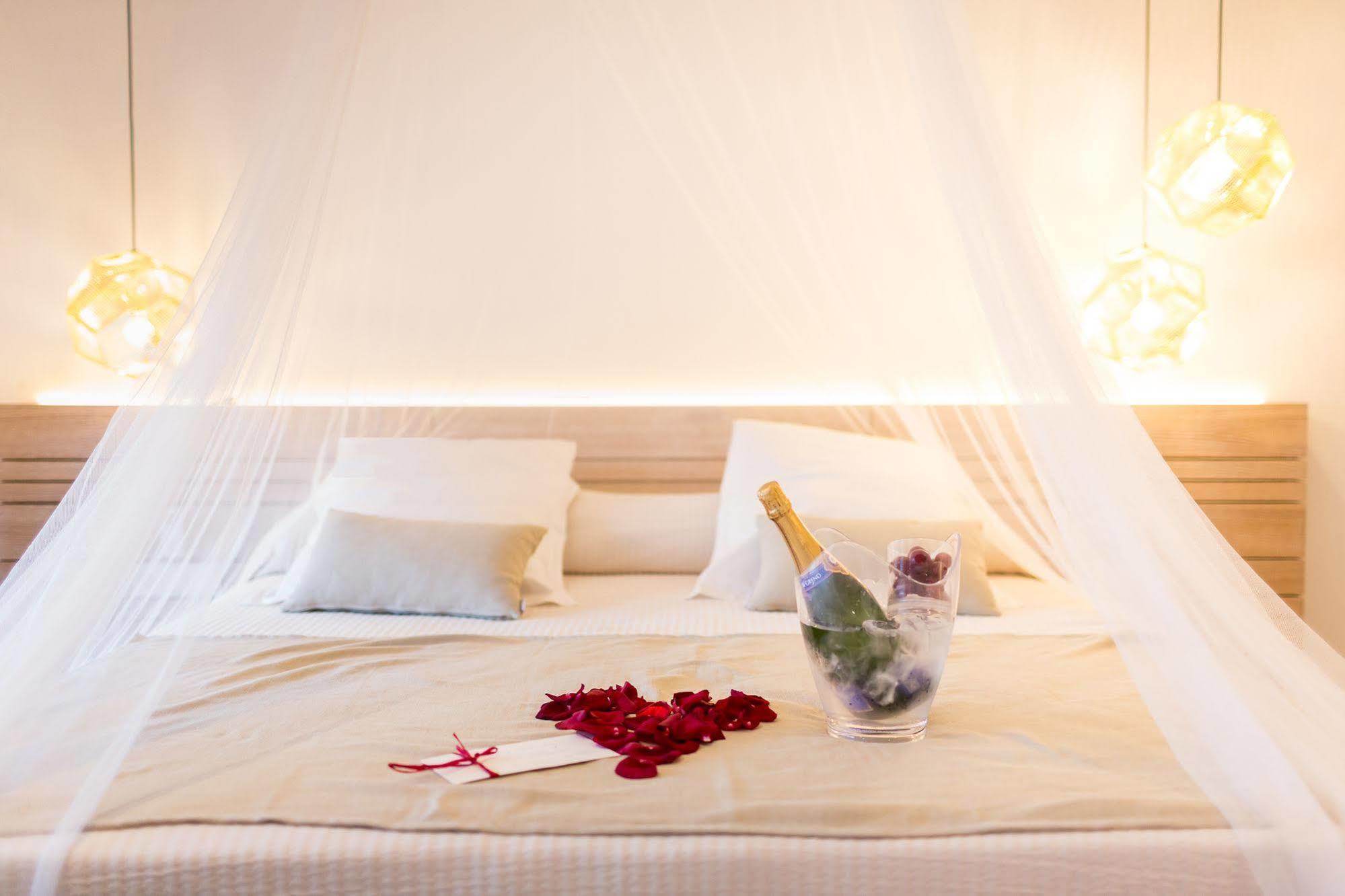 Santa Gertrudis  Gatzara Suites Santa Gertrudis מראה חיצוני תמונה