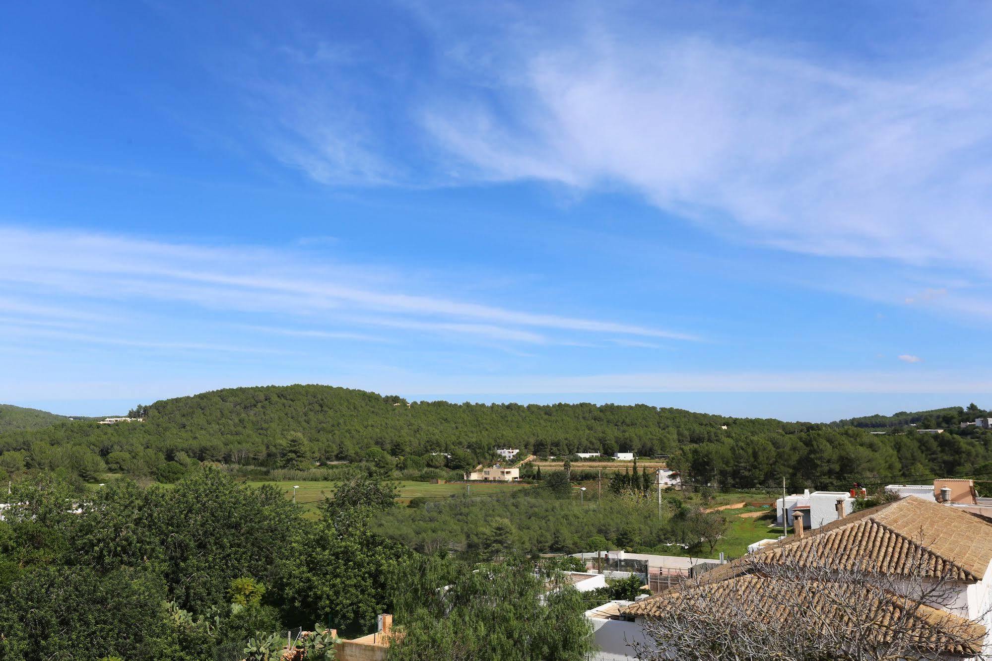 Santa Gertrudis  Gatzara Suites Santa Gertrudis מראה חיצוני תמונה