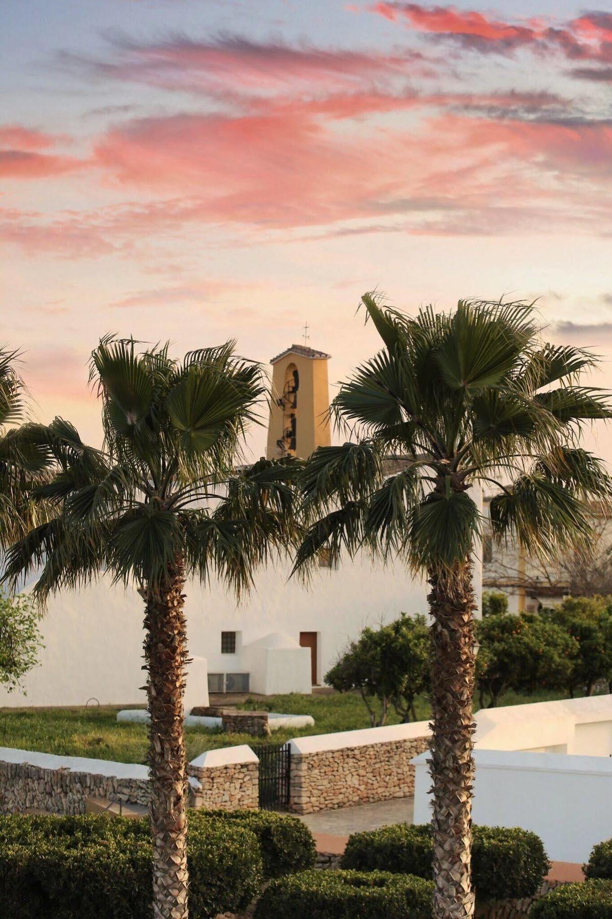 Santa Gertrudis  Gatzara Suites Santa Gertrudis מראה חיצוני תמונה